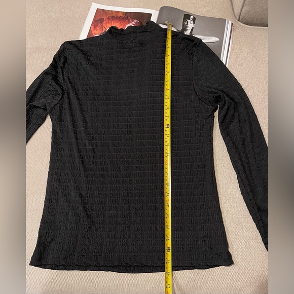 New Evereve Sanctuary Textured Mock Neck Top In Black Size XL - Picture 14 of 16